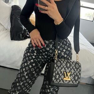 Authentic Louis Vuitton, Stencil-effect Monogram Jogging Pants size 36